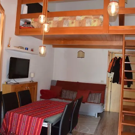 La Mansarda Del Poggio Apartment
